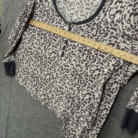 Victorias Secret Thermal‎ Pajama Set Sz XL Gray Leopard Henley Waffle Knit - Picture 10 of 10